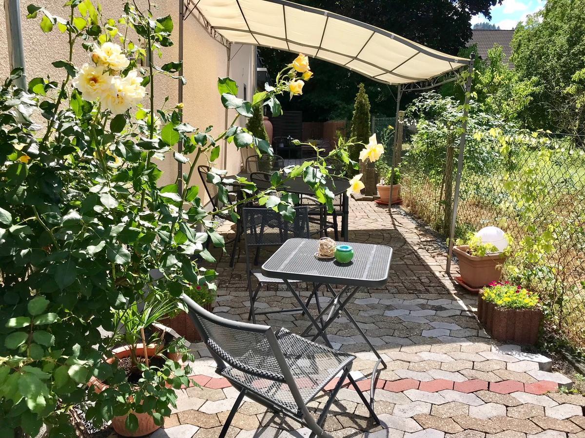 Residenz Moselzauber - Ferienwohnungen Mit Pool Landschaft Ернст Екстериор снимка