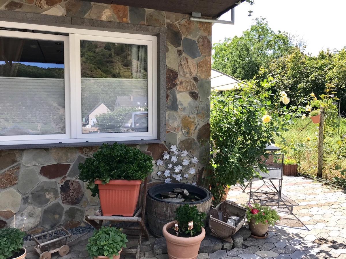 Residenz Moselzauber - Ferienwohnungen Mit Pool Landschaft Ернст Екстериор снимка