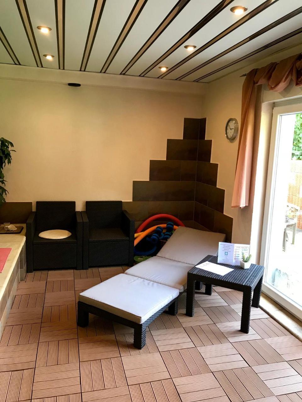 Residenz Moselzauber - Ferienwohnungen Mit Pool Landschaft Ернст Екстериор снимка