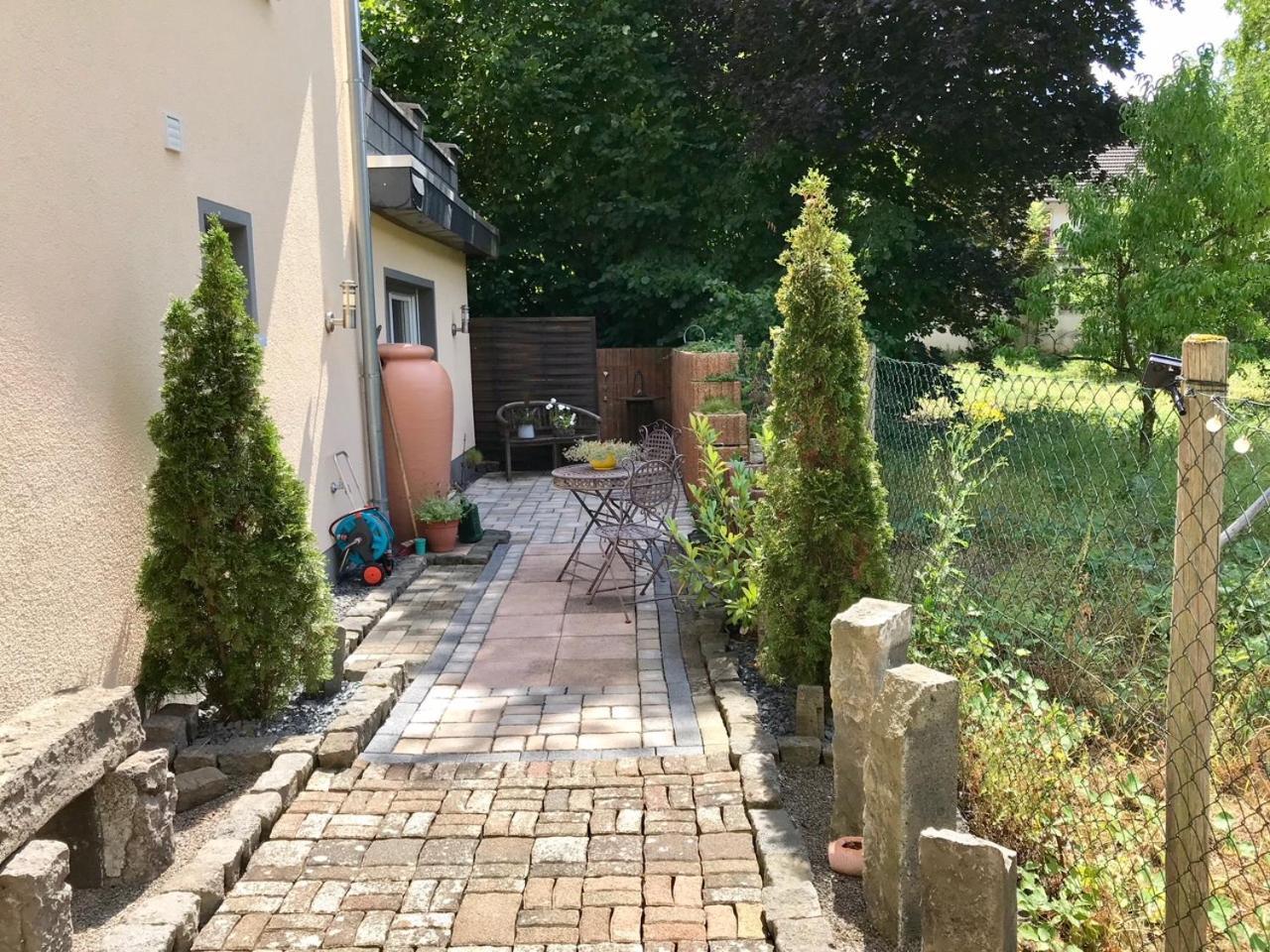 Residenz Moselzauber - Ferienwohnungen Mit Pool Landschaft Ернст Екстериор снимка